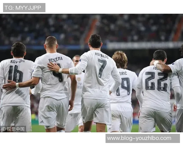 曼联与皇马历史交锋战绩回顾及精彩瞬间分析